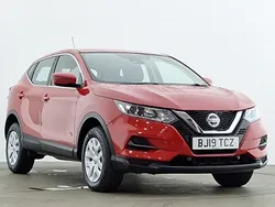 Red Used 2019 Nissan Qashqai Visia SUV | £11,498 (Good price)