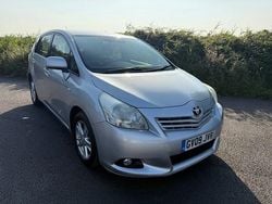 Silver Used 2009 Toyota Verso MPV | £3,995 (Good price)