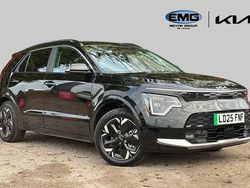 Black Used 2025 Kia e-Niro SUV | £26,995 (Fair price)