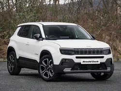 Special solid snow white New 2025 Jeep Avenger Summit SUV | £22,498 (Fair price)