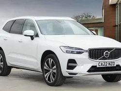 White Used 2022 Volvo XC60 Inscription SUV | £41,500 (Expensive)