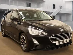 Shadow black Used 2019 Ford Focus Zetec Estate | £9,375 (Fair price)