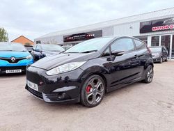 Black Used 2014 Ford Fiesta ST Hatchback | £4,975 (Fair price)