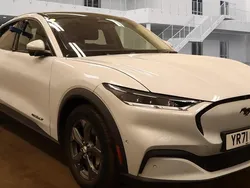White Used 2021 Ford Mustang Mach-E Extended Range SUV | £21,099 (Fair price)