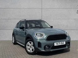 Green Used 2022 Mini Cooper Countryman Classic SUV | £19,282 (Fair price)