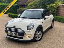 White Used 2014 Mini Cooper Hatch Hatchback | £8,564 (Fair price)
