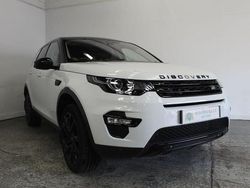 White Used 2017 Land Rover Discovery Sport HSE SUV | £12,495 (Fair price)
