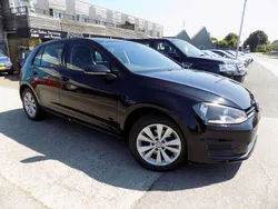 Black Used 2014 VW Golf VII SE Hatchback | £6,495 (A bit pricey)