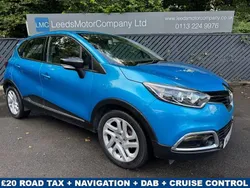 Blue Used 2017 Renault Captur Dynamique SUV | £8,695 (Fair price)