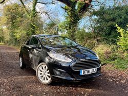 Black Used 2016 Ford Fiesta Titanium Hatchback | £2,995 (Good price)
