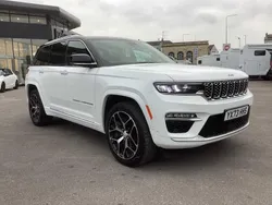 Brght white+blk Used 2023 Jeep Grand Cherokee SUV | £53,990