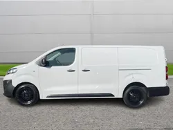 White Used 2022 Vauxhall Vivaro S Van | £13,250 (Good price)