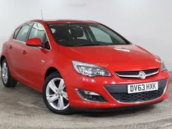 Red Used 2013 Vauxhall Astra SRi Hatchback | £3,475 (Fair price)