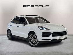 White Used 2023 Porsche Cayenne Platinum Edition SUV | £66,990 (Fair price)