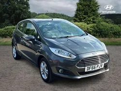 Grey Used 2017 Ford Fiesta Zetec Hatchback | £7,999 (Good price)