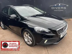 Black Used 2016 Volvo V40 CC Estate | £9,995 (Fair price)
