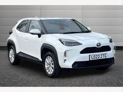 White Used 2022 Toyota Yaris Hybrid SUV | £17,999 (Good price)