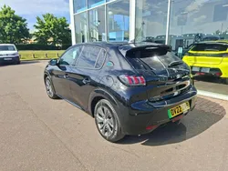 Black Used 2022 Peugeot e-208 Allure Premium Hatchback | £11,495 (Good price)