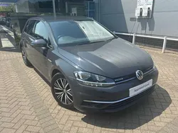 Grey Used 2018 VW Golf VII SE Hatchback | £14,289 (Fair price)