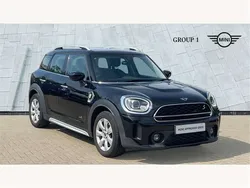 Midnight black Used 2021 Mini Cooper S Countryman Classic SUV | £19,450 (Good price)
