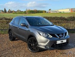 Grey Used 2016 Nissan Qashqai Tekna SUV | £10,004 (Fair price)