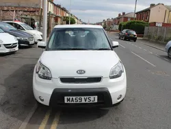 White Used 2009 Kia Soul 2 SUV | £2,395 (Fair price)