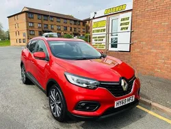 Red Used 2019 Renault Kadjar Iconic SUV | £9,795 (Fair price)