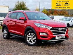 Red Used 2019 Hyundai Tucson SE SUV | £11,988 (Super price)