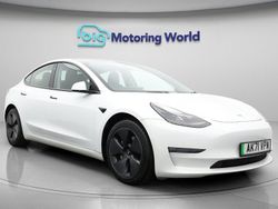 White Used 2021 Tesla Model 3 Long Range AWD Sedan | £15,500 (Fair price)