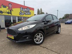 Black Used 2015 Ford Fiesta Zetec Hatchback | £7,595 (Fair price)