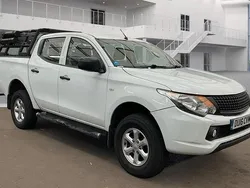 White Used 2016 Mitsubishi L200 Pickup | £11,989 (Super price)