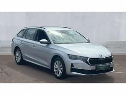 Silverbrilliant silver metallic Used 2024 Skoda Octavia SE Technology Estate | £20,350 (Fair price)