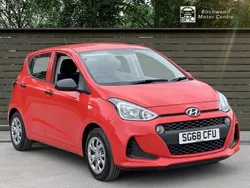 Red Used 2018 Hyundai i10 Hatchback | £6,695 (Good price)