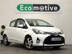 White Used 2015 Toyota Yaris Hybrid Hatchback | £6,995 (A bit pricey)