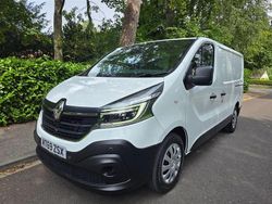 White Used 2020 Renault Trafic Business Van | £11,250 (Good price)