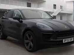 Black Used 2022 Porsche Macan S SUV | £52,949 (Good price)