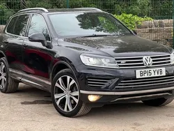 Black Used 2015 VW Touareg R-line SUV | £9,850 (A bit pricey)