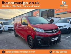 Red Used 2022 Vauxhall Vivaro S Van | £14,990 (Fair price)