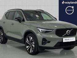 Green Used 2025 Volvo XC40 Ultra SUV | £37,791 (Expensive)