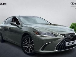 Green Used 2022 Lexus ES300H Sedan | £32,250 (Fair price)