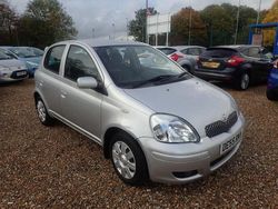 Silver Used 2005 Toyota Yaris Hatchback | £1,495 (Good price)