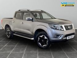 Grey Used 2021 Nissan Navara Tekna Pickup | £18,995 (Good price)