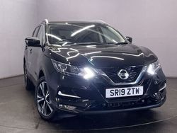 Black Used 2019 Nissan Qashqai N-Connecta SUV | £12,399 (Good price)