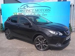 Black Used 2015 Nissan Qashqai Tekna SUV | £8,689 (Good price)