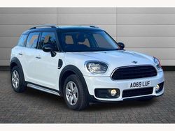 White Used 2019 Mini Cooper Countryman Classic SUV | £10,795 (Good price)