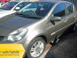 Beige Used 2008 Renault Clio II Initiale Hatchback | £3,250 (Fair price)