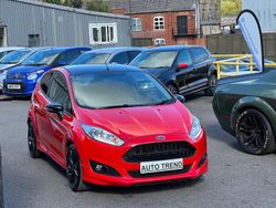 Red Used 2016 Ford Fiesta Zetec Hatchback | £3,491 (Super price)