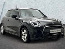 Black Used 2021 Mini Cooper Classic Hatchback | £15,500 (Fair price)