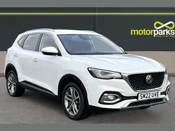 Arctic white gloss Used 2022 MG HS Excite SUV | £13,900 (Fair price)