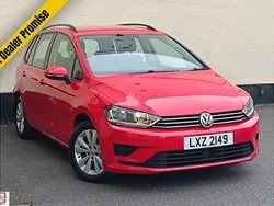 Red Used 2017 VW Golf Sportsvan SE MPV | £10,650 (Fair price)